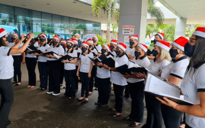 Coral Acordes Vocais realiza apresentações especiais de Natal e emociona pacientes do HA e população de Barretos