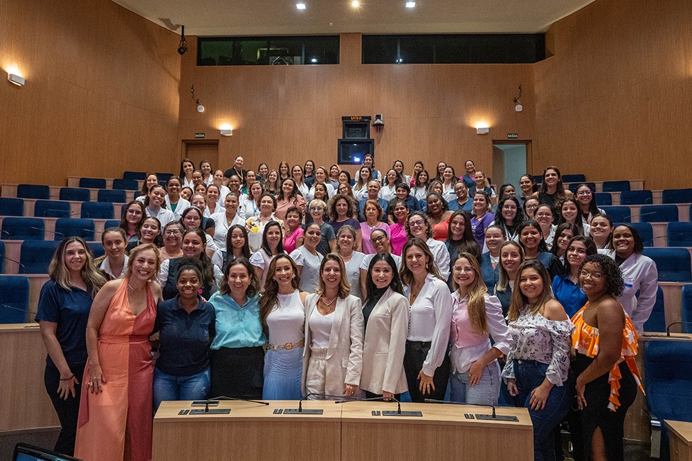Instituto Sociocultural do Hospital de Amor realiza circuito de palestras em homenagem ao Dia Internacional da Mulher