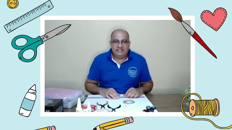 Acabamento em Colar de Cristais