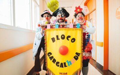 Bloco da Gargalhada passou pelos corredores do Hospital de Amor levando muita alegria e música