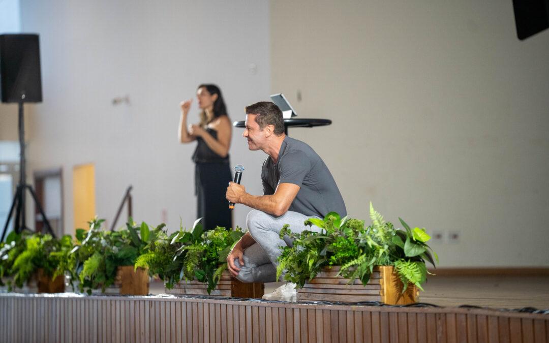 Instituto Sociocultural do Hospital de Amor recebe o autor do best-seller ‘Café com Deus Pai’